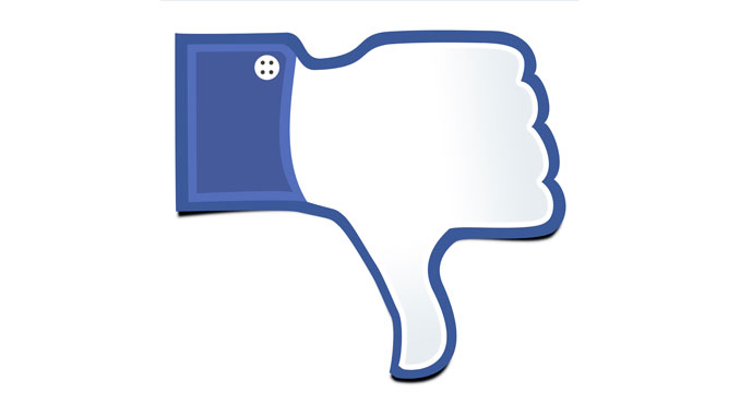 Bareback-auf-Facebook Bareback auf Facebook - © xurzon - Fotolia