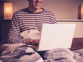 Frühreif durch Sexszenen - © LoloStock - Fotolia