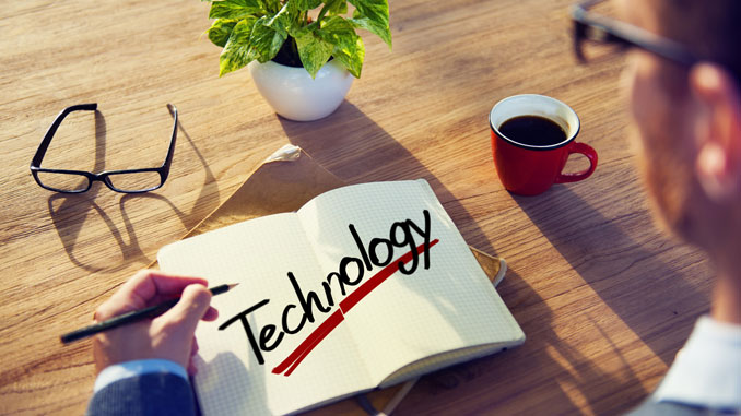 Papier-und-Touchscreen Papier und Touchscreen - © Rawpixel - Fotolia