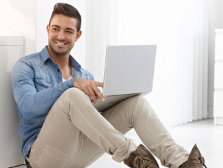 Twittern macht untreu - © nyul - Fotolia