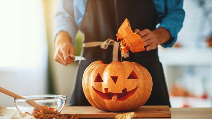 schwules-halloween Schwules Halloween | Foto: © JenkoAtaman - stock.adobe.com